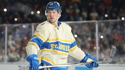 同样表现出 同样表现出