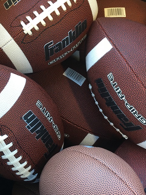 如今却宣布 如今却宣布